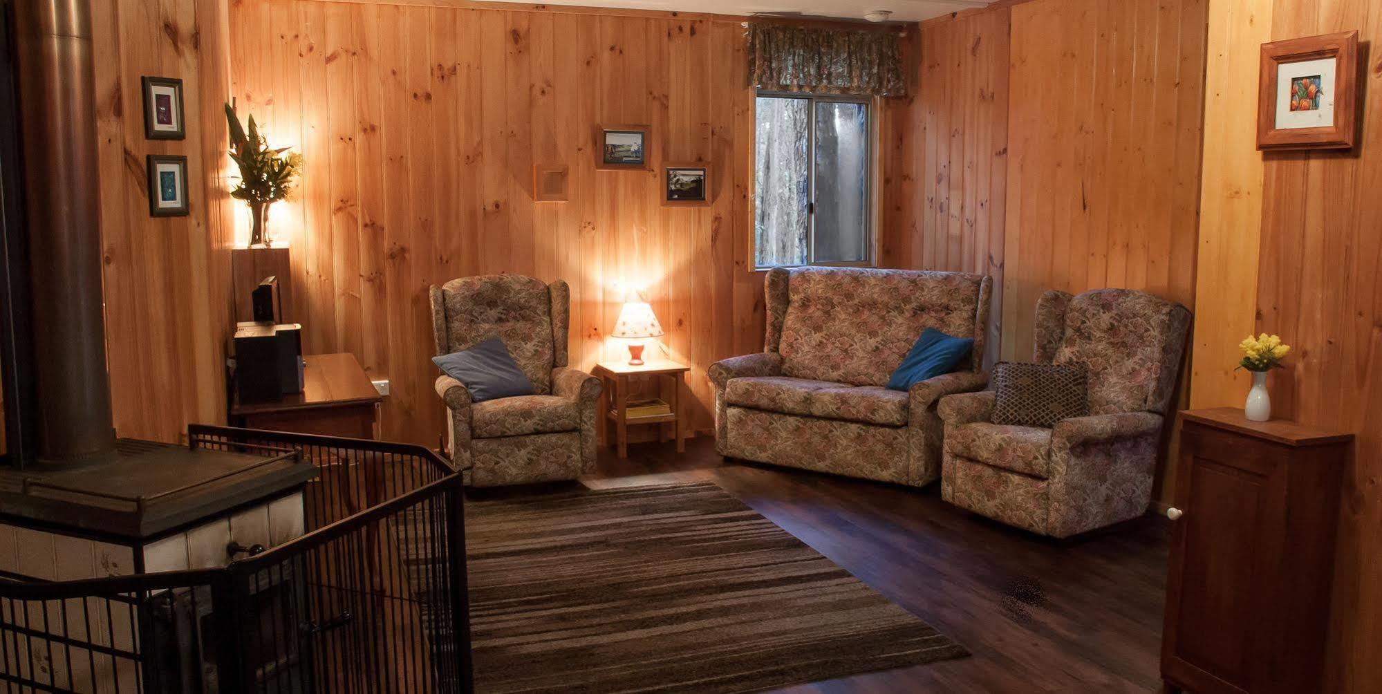 Balingup Heights Hilltop Forest Cottages エクステリア 写真