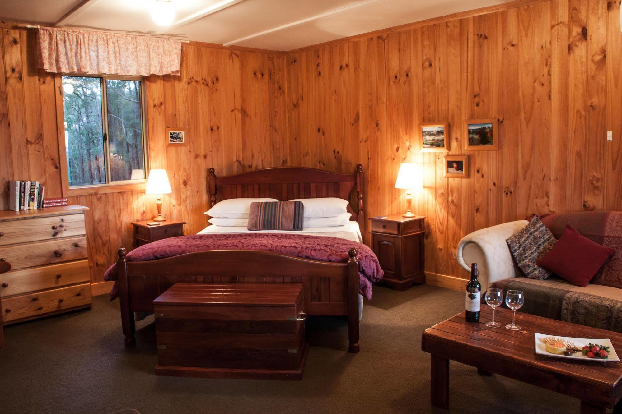 Balingup Heights Hilltop Forest Cottages エクステリア 写真